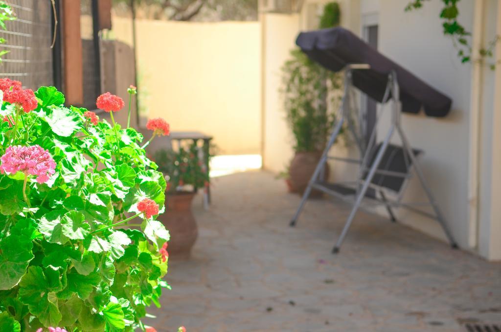 הרסוניסוס Home Suites מראה חיצוני תמונה