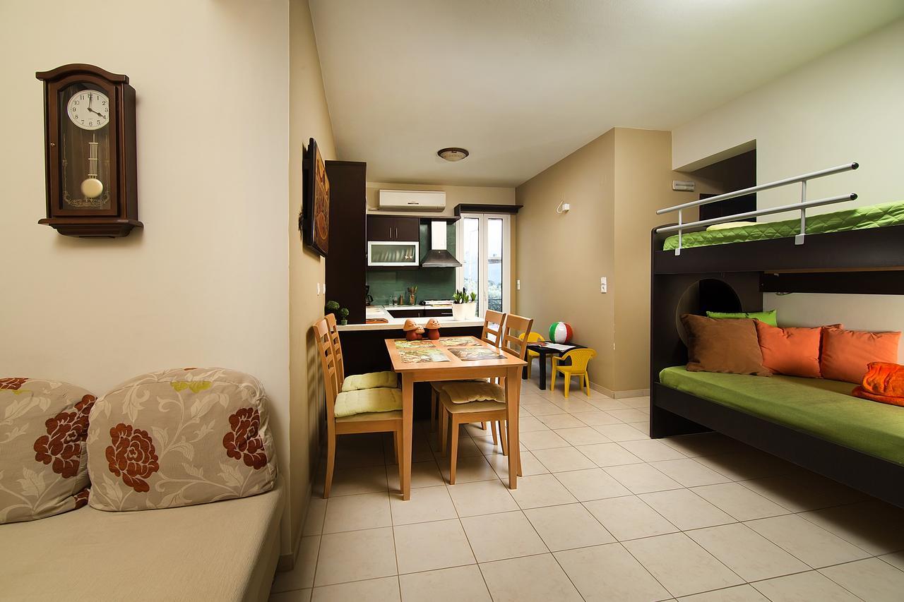 הרסוניסוס Home Suites מראה חיצוני תמונה